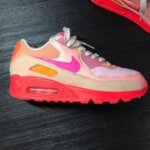 Nike Air Max 90 Platinum Crimson